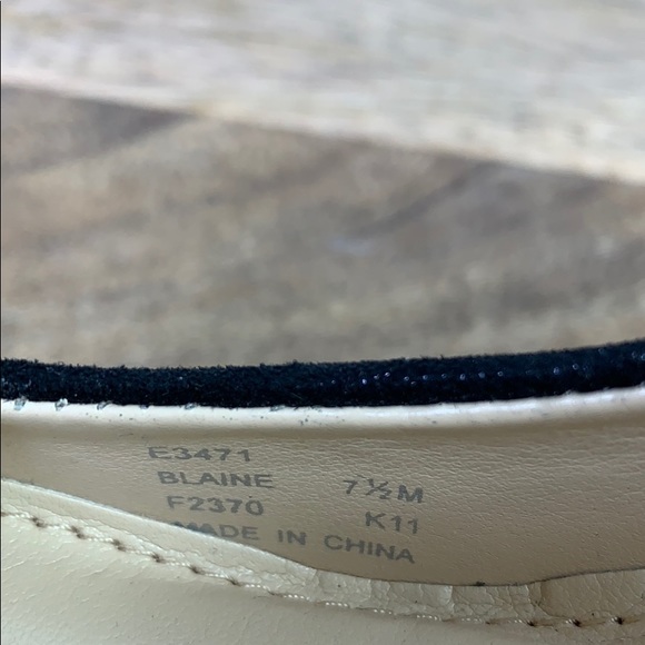 Calvin Klein "Blaine" pump heels - Picture 7 of 8